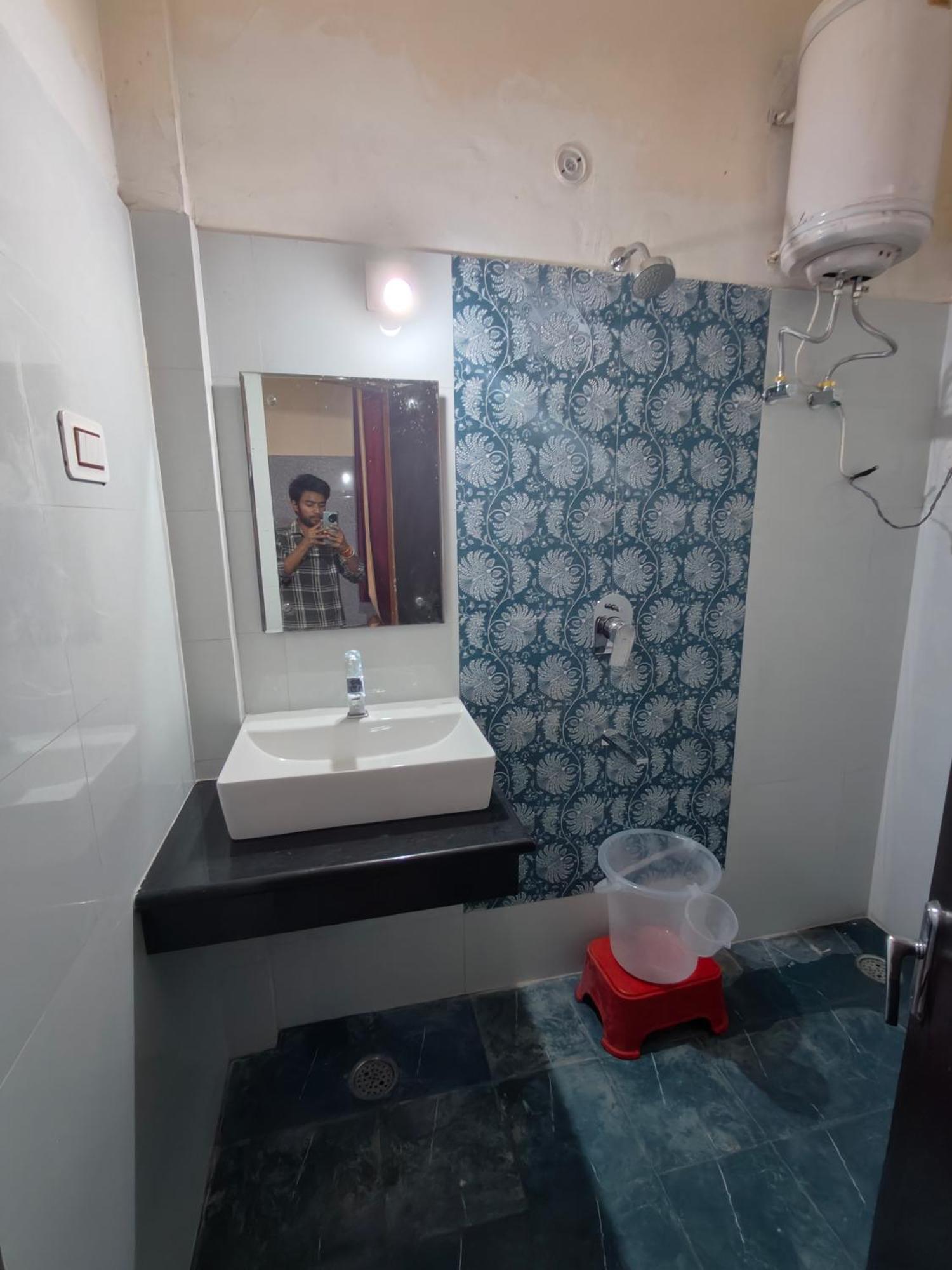 Aashirwad Hotel Katra  Εξωτερικό φωτογραφία